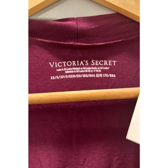 Victoria's Secret Plum Robe - Picture 4 of 5